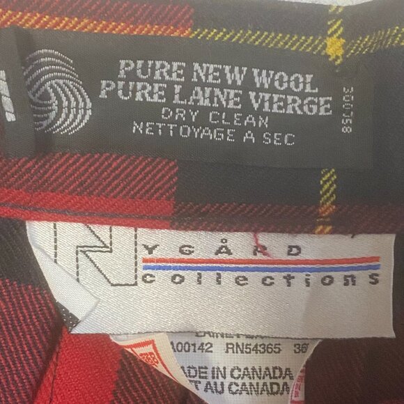 NYGARD COLLECTION Red Wool Tartan Wrap Skirt Plaid Gold Button 12 - Picture 12 of 14